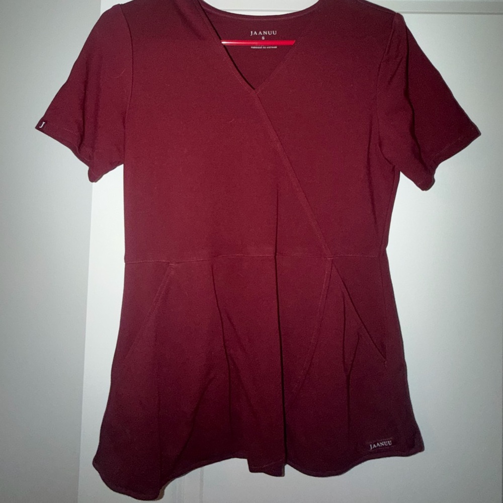 Jaanuu Women's Deep Red Short Sleeve Top